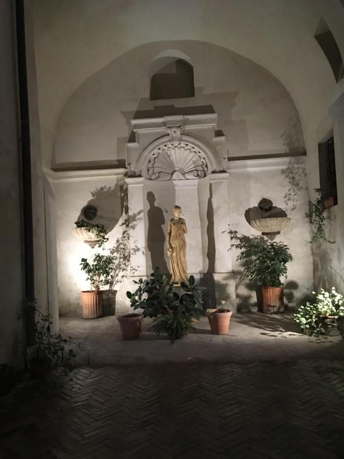 Domus Next Campo De'Fiori With Thermal Shower Рим Экстерьер фото
