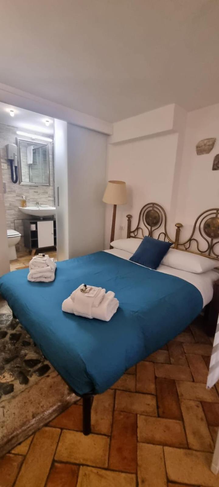Domus Next Campo De'Fiori With Thermal Shower Рим Экстерьер фото