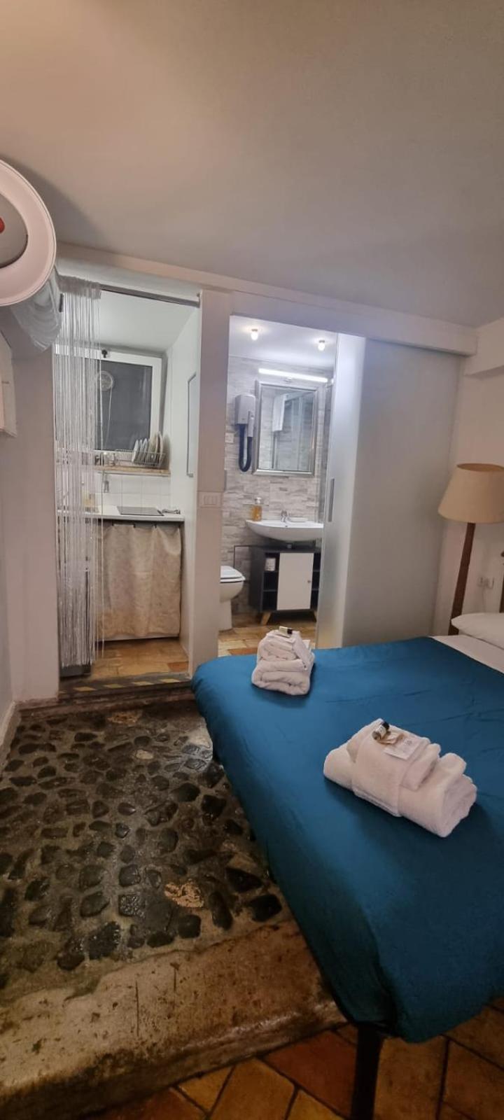 Domus Next Campo De'Fiori With Thermal Shower Рим Экстерьер фото